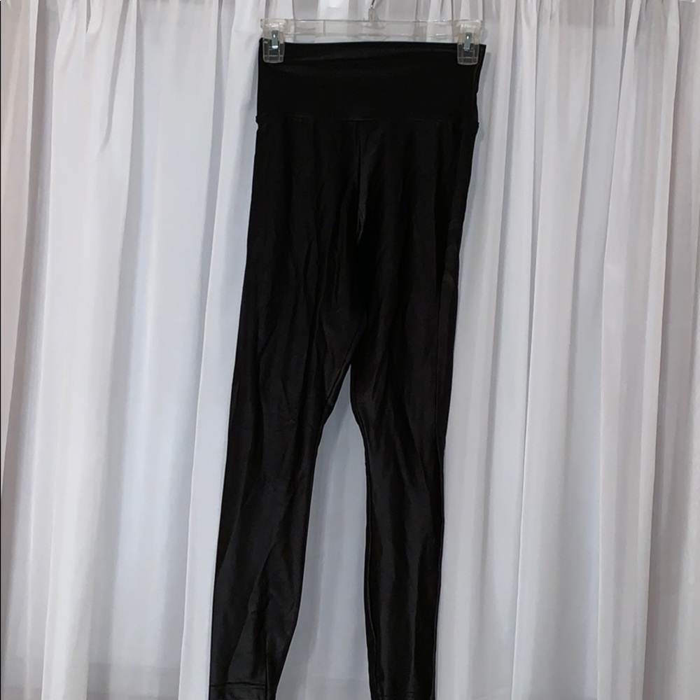 AMERICAN APPAREL 🖤 NEW liquid leggings